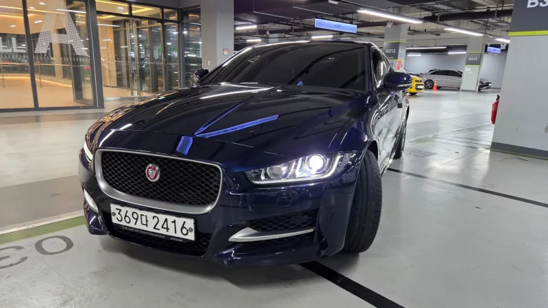 Jaguar XE