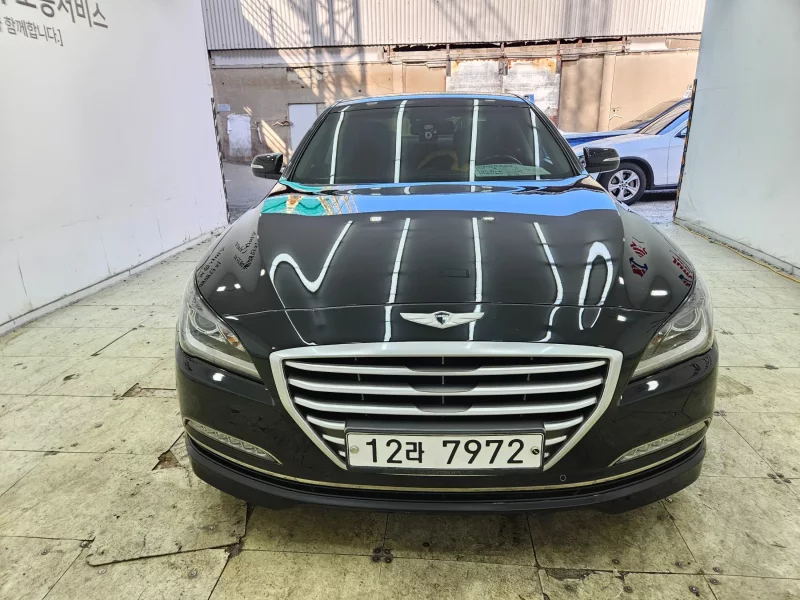 Hyundai Genesis