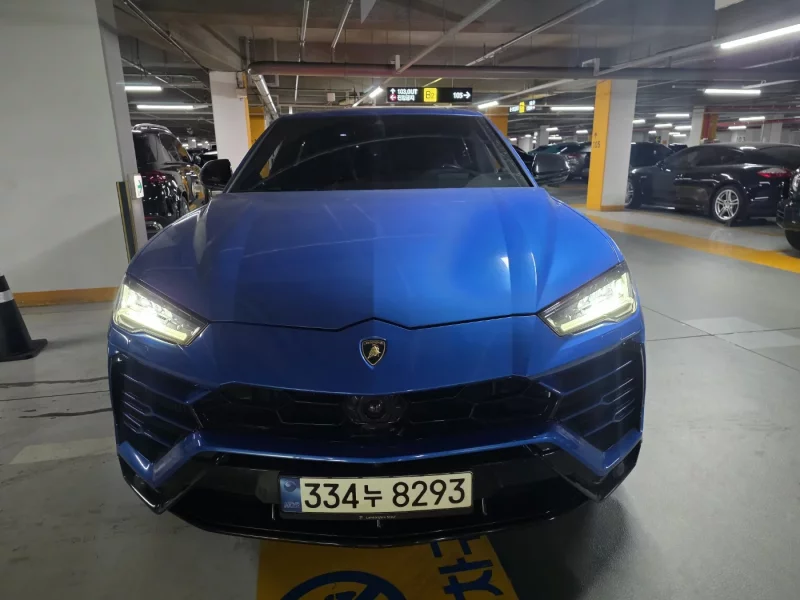 Lamborghini URUS