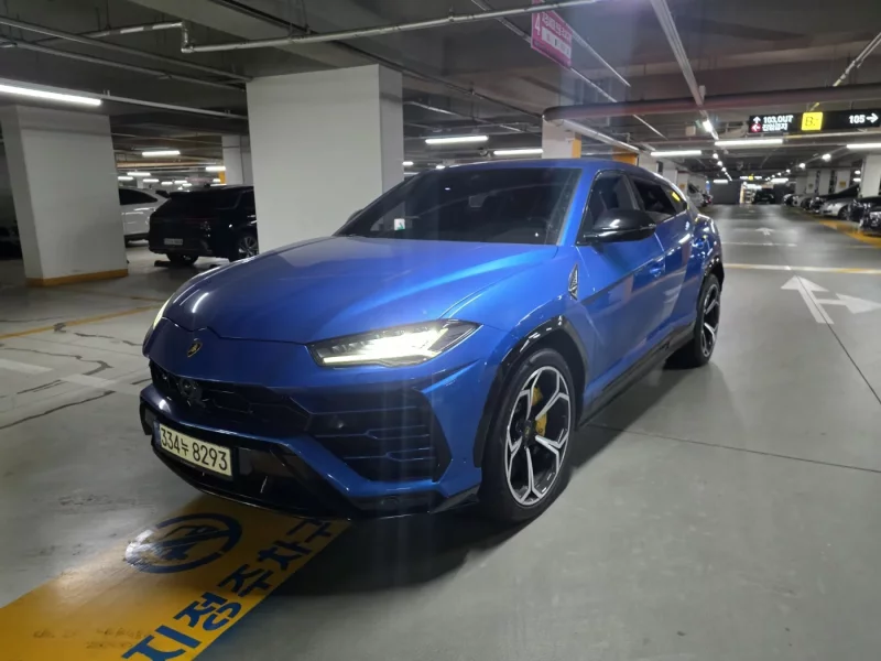 Lamborghini URUS