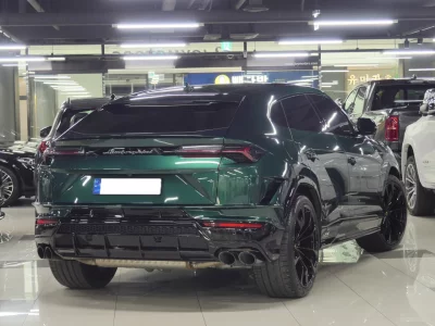 Lamborghini URUS