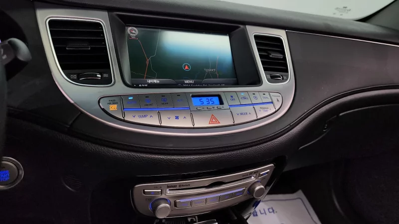 Hyundai Genesis