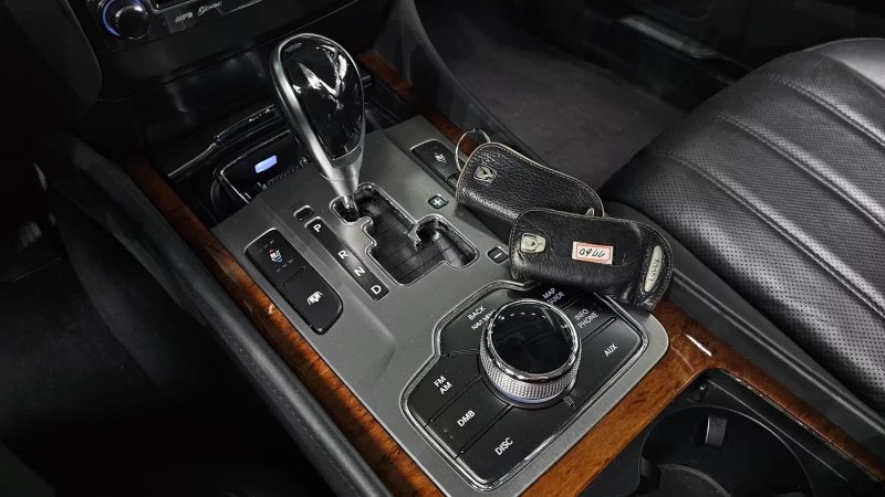 Hyundai Equus
