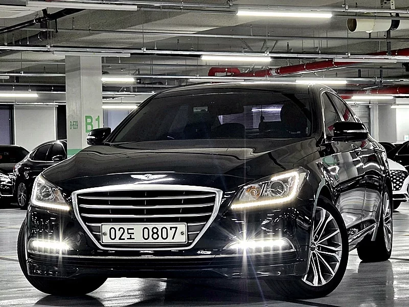 Hyundai Genesis