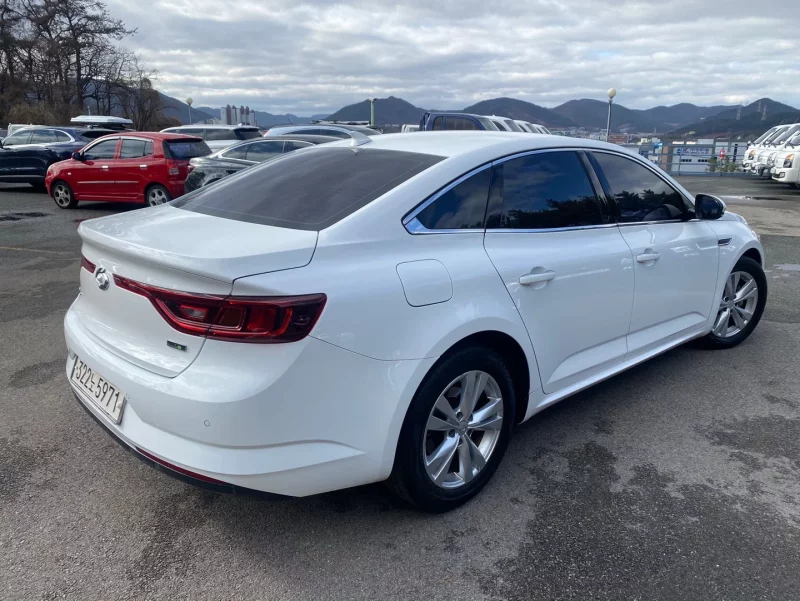 Renault Samsung SM6