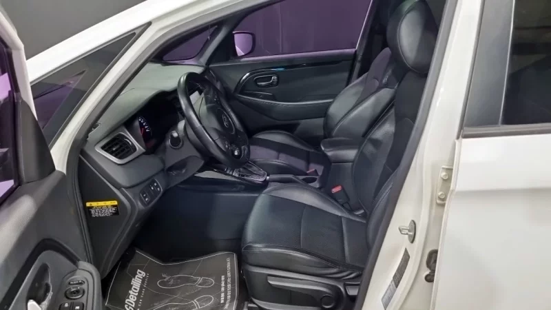 Kia Carens
