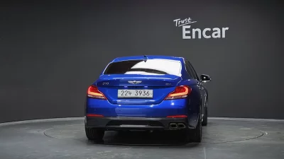 Genesis G70