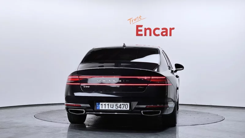Genesis G90