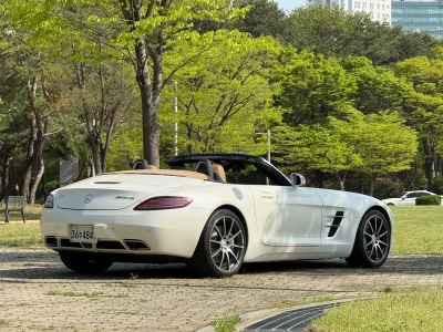 Mercedes-Benz SLS AMG