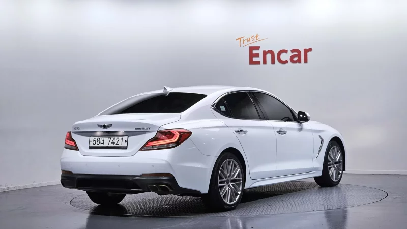 Genesis G70