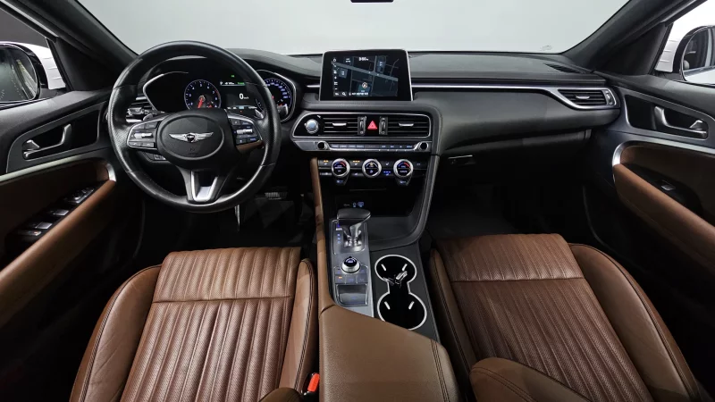 Genesis G70