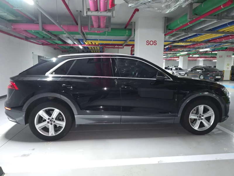 Audi Q8
