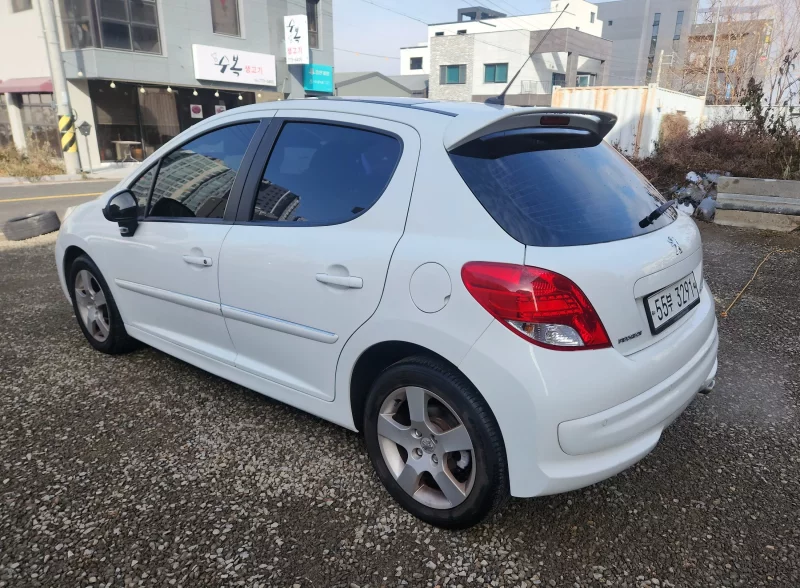 Peugeot 207