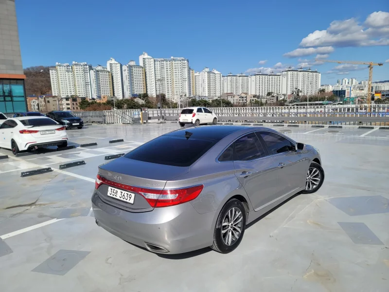 Hyundai Grandeur