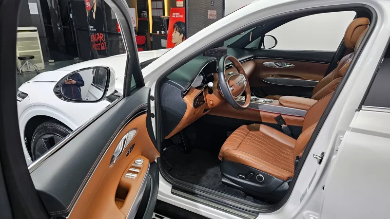 Genesis GV70