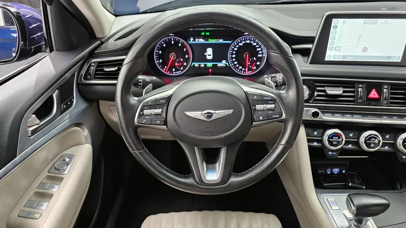 Genesis G70