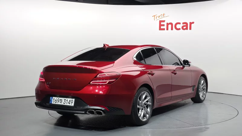 Genesis G70