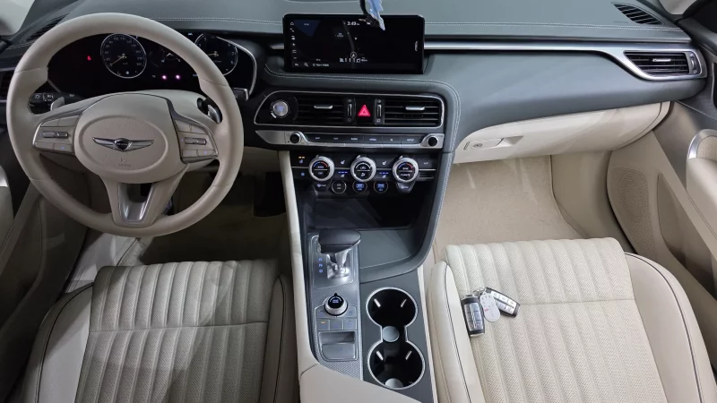 Genesis G70