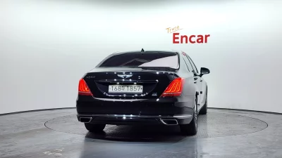 Genesis EQ900