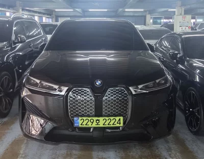 BMW iX