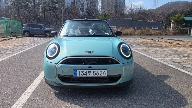 MINI Cooper Convertible