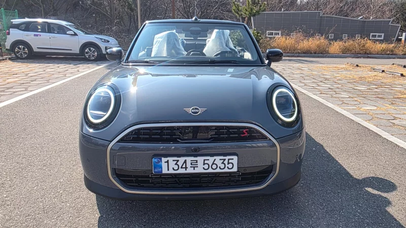 MINI Cooper Convertible