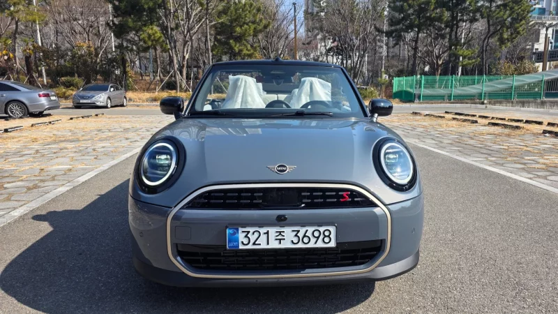 MINI Cooper Convertible