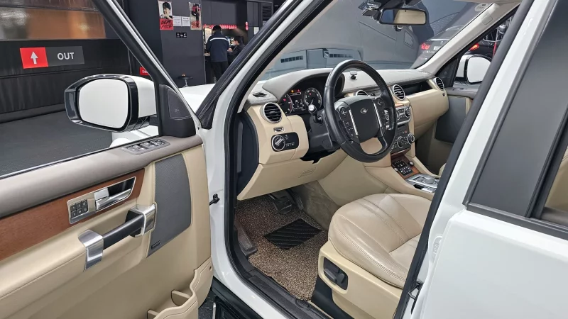 Land Rover DISCOVERY