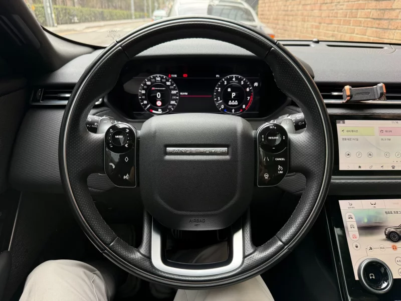 Land Rover RANGE ROVER VELAR