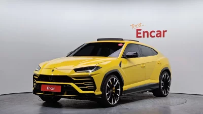 Lamborghini URUS