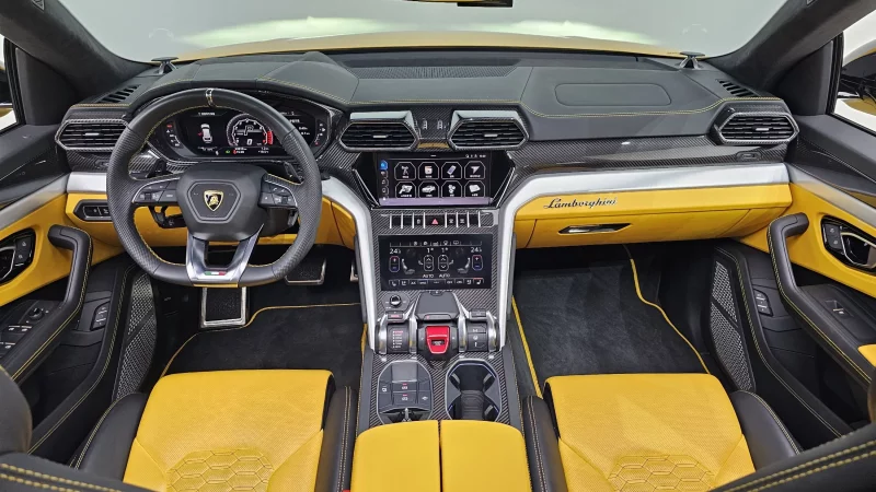 Lamborghini URUS