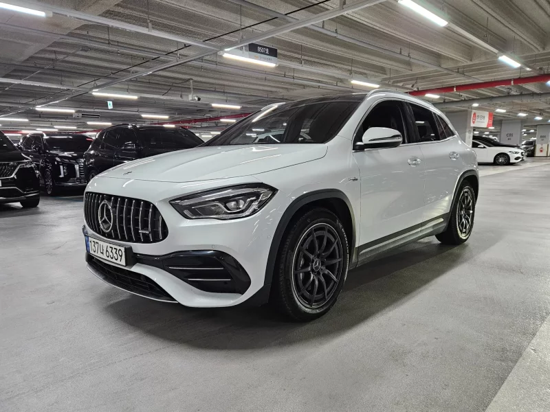 Mercedes-Benz GLA-Class