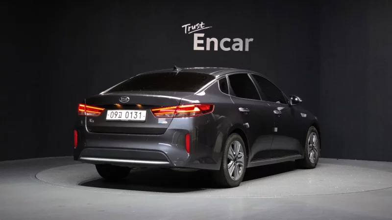 Kia K5