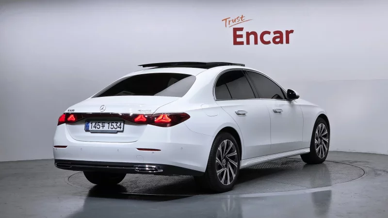 Mercedes-Benz E-Class