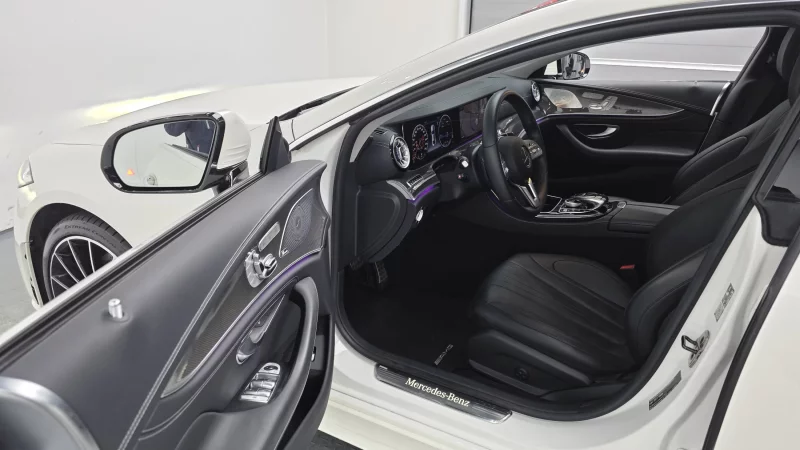 Mercedes-Benz CLS-Class