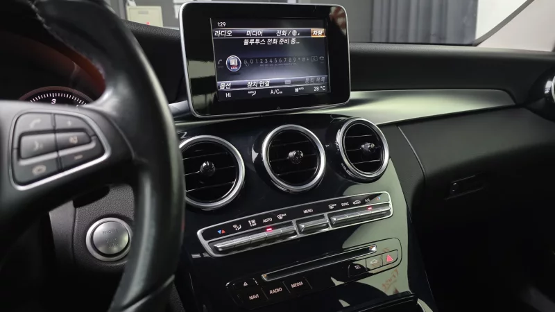 Mercedes-Benz C-Class