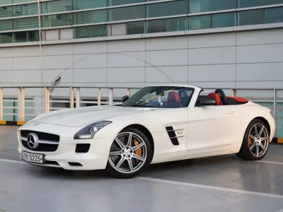Mercedes-Benz SLS AMG