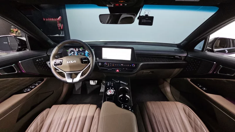Kia K8