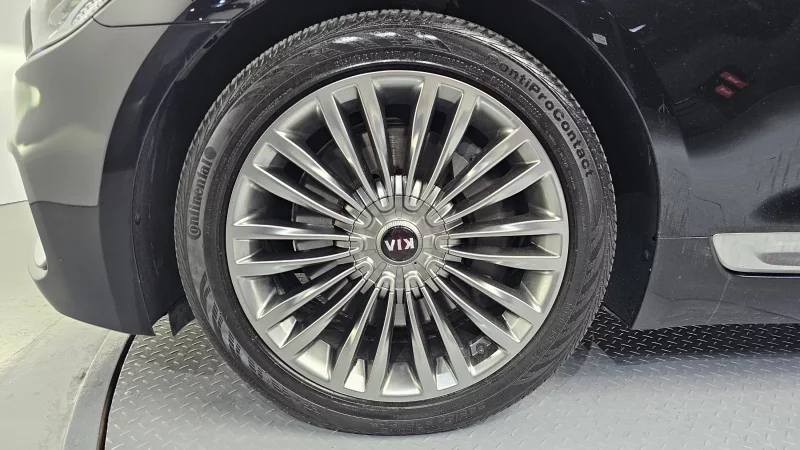 Kia K9