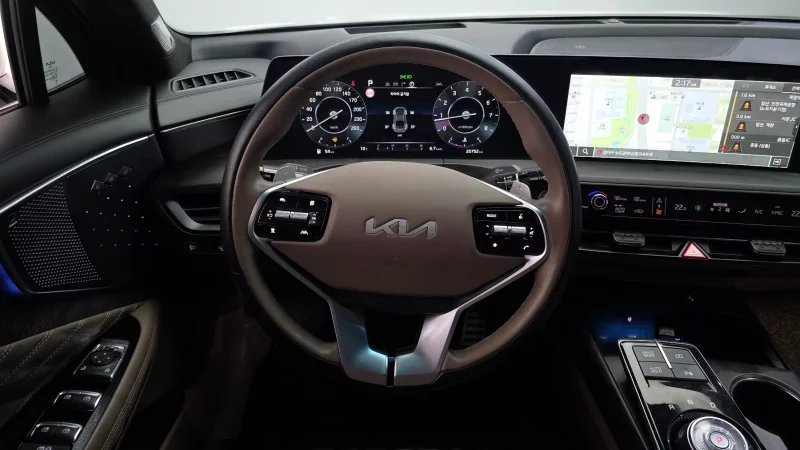 Kia K8