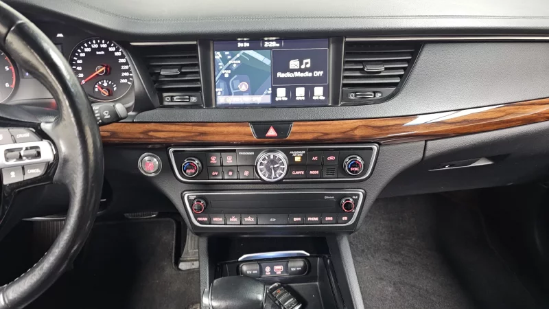 Kia K7