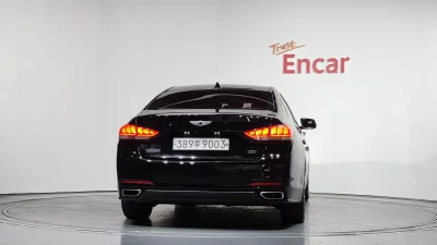 Hyundai Genesis