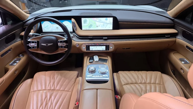 Genesis G90