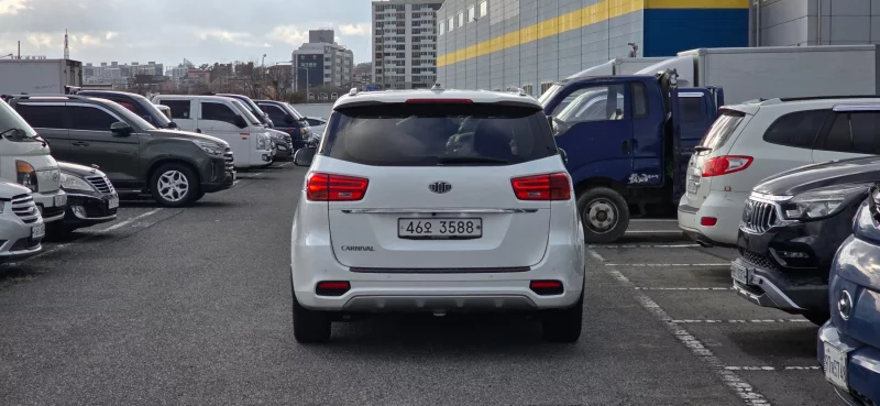 Kia Carnival