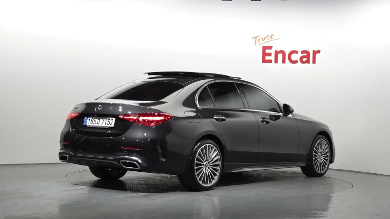 Mercedes-Benz C-Class