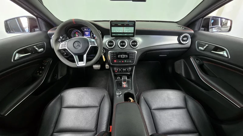 Mercedes-Benz GLA-Class