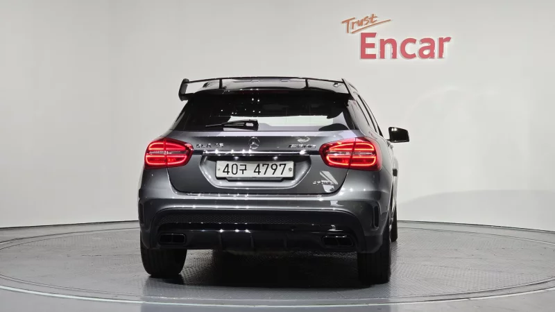 Mercedes-Benz GLA-Class