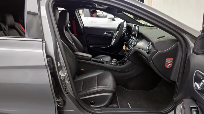 Mercedes-Benz GLA-Class