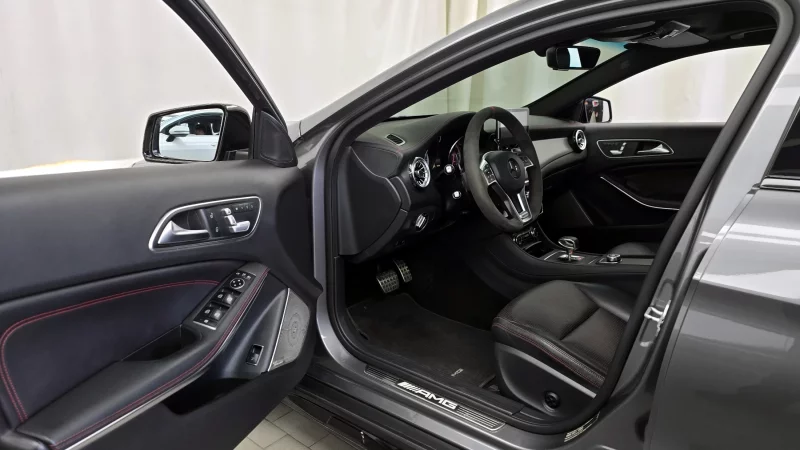 Mercedes-Benz GLA-Class