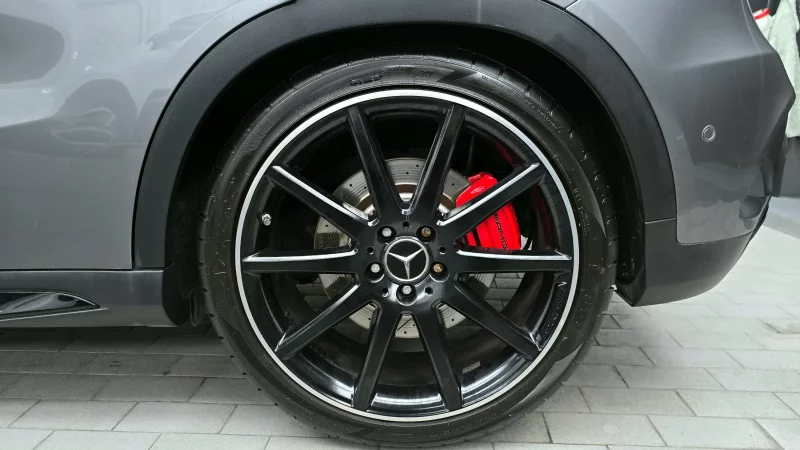 Mercedes-Benz GLA-Class